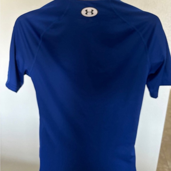 Under Armour UA Large L Blue Form Fit Compression Moisture Wick Logo Shirt NWT - Picture 3 of 8